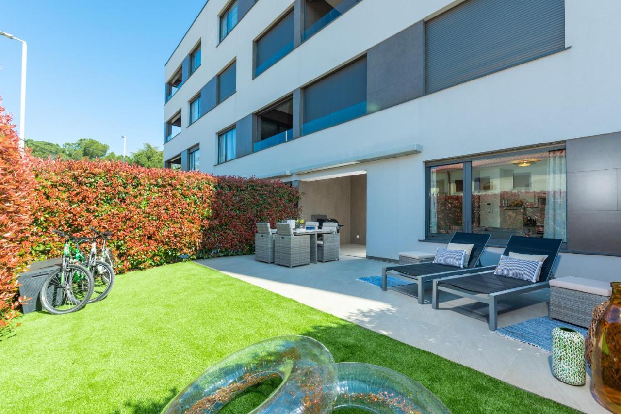 Luxury New Apartment With Private Garden Near The Beach! Poreč Eksteriør billede