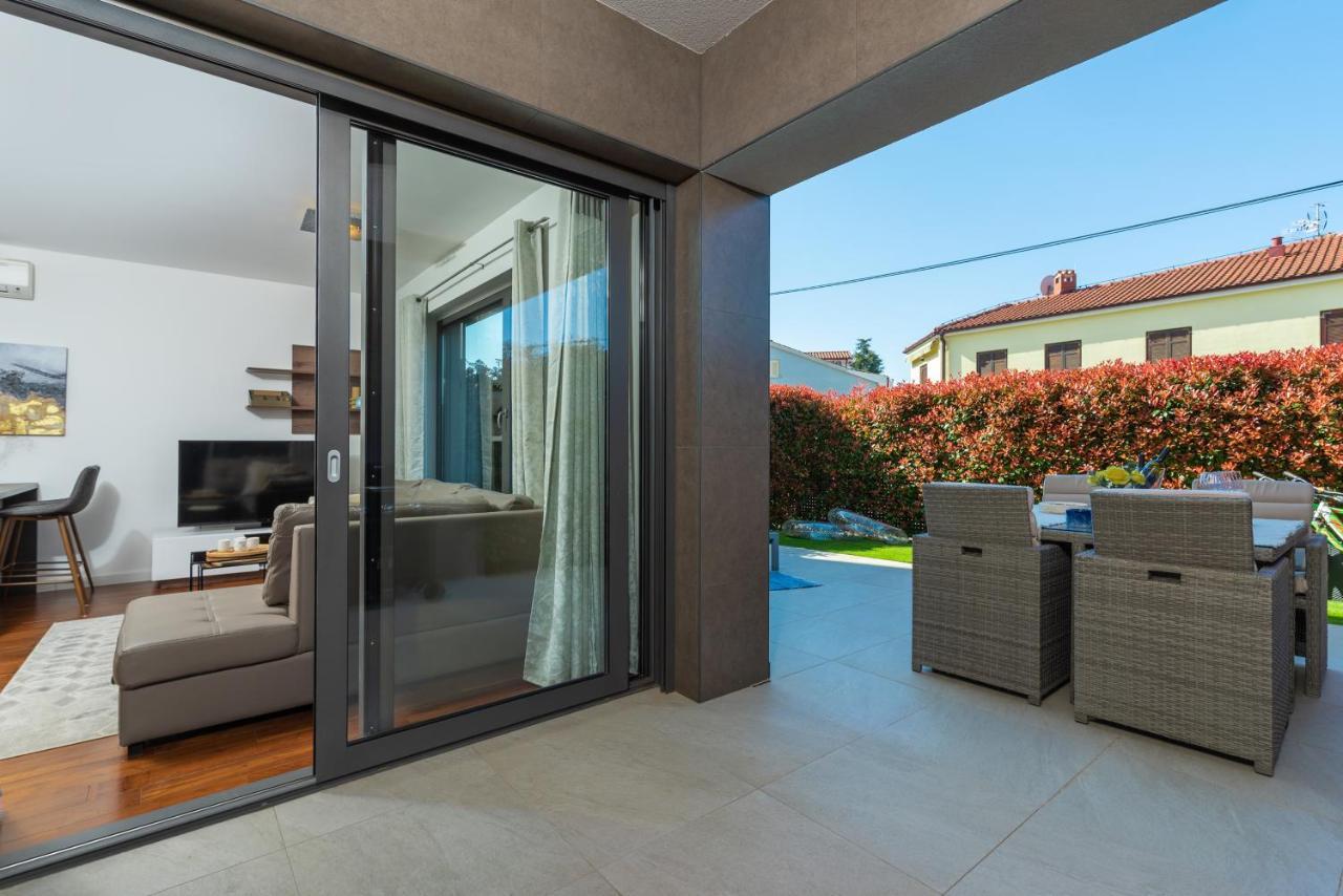 Luxury New Apartment With Private Garden Near The Beach! Poreč Eksteriør billede